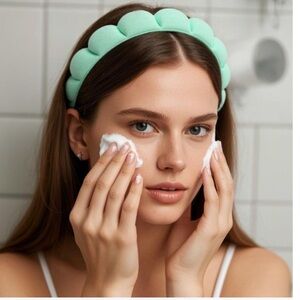 NIB terry cloth Spa Headband - light green